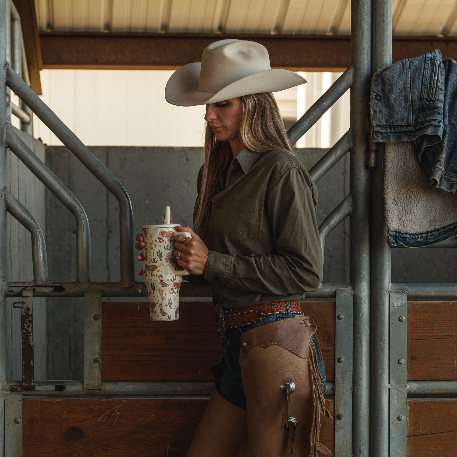 rodeo-32oz-946ml-o7 TRVL32-Rodeo-6-WPI.png